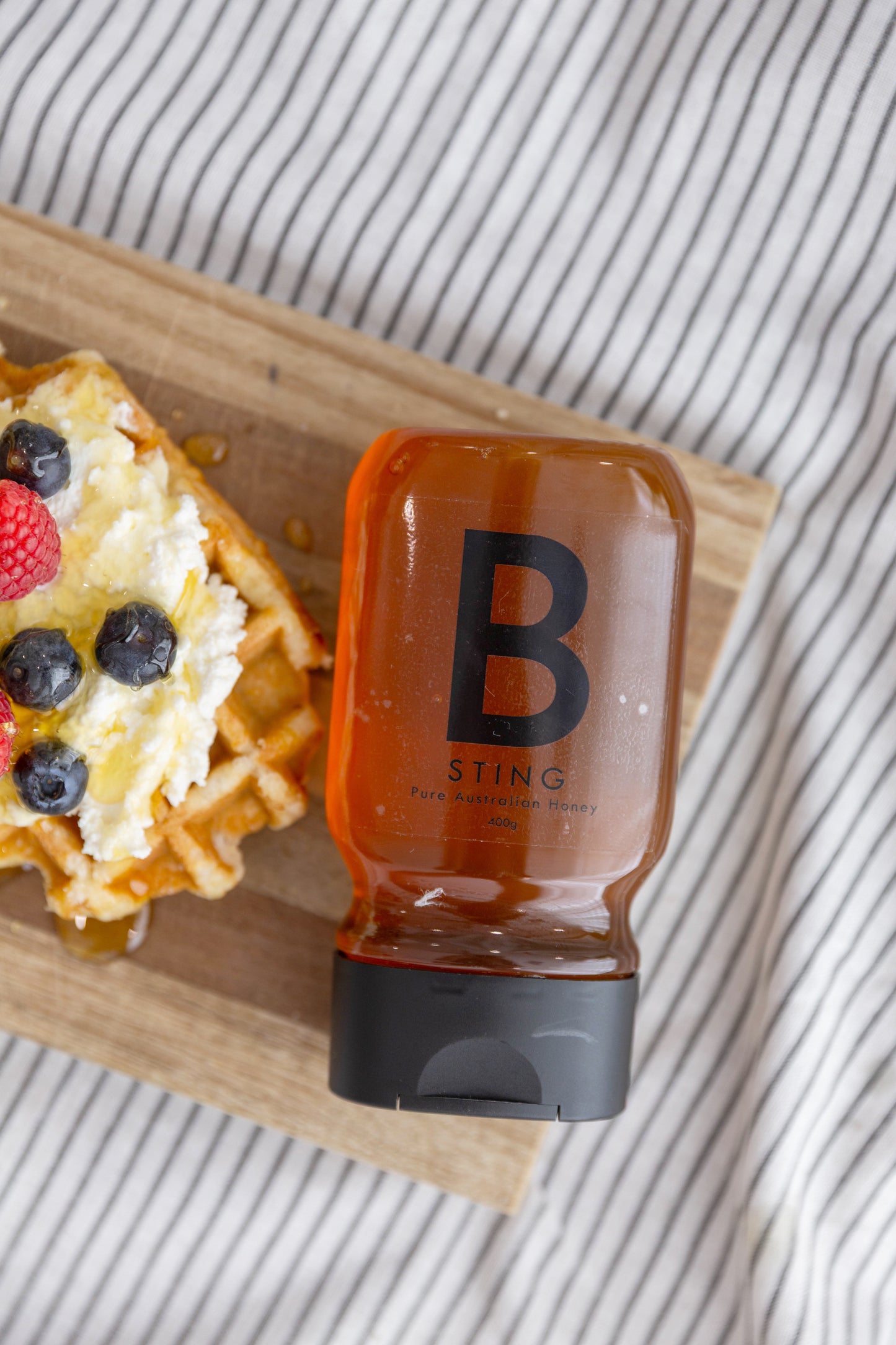 Pure honey. Raw honey. Unfiltered honey. South Australian honey. Fleurieu peninsular honey. Adelaide Hills honey. Local honey. B Sting Apiaries. Bulk honey. Cooking honey. Baking honey. Family honey. Honey in squeeze bottle. 